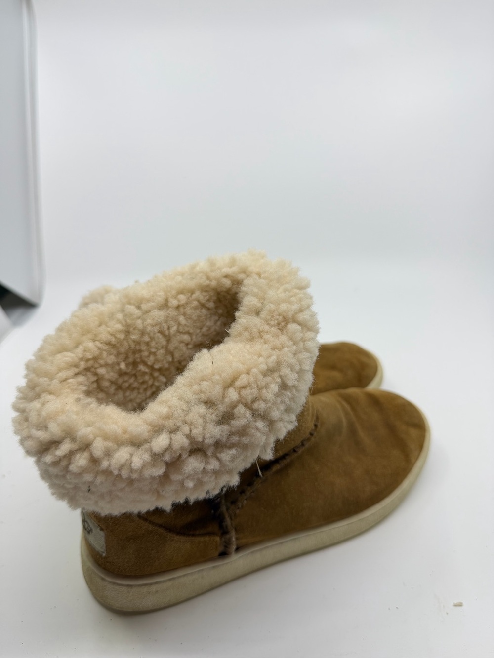 UGG F27018G Chestnut Suede Shearling Fold Over Boots size 6